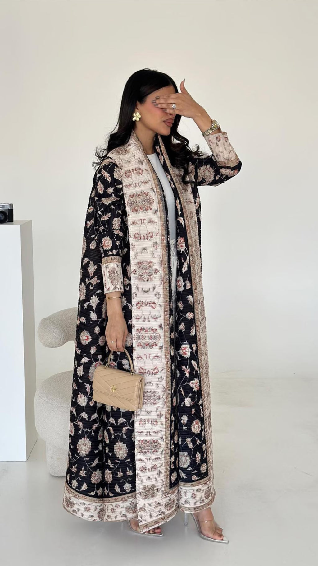 Sultana Noir Abaya